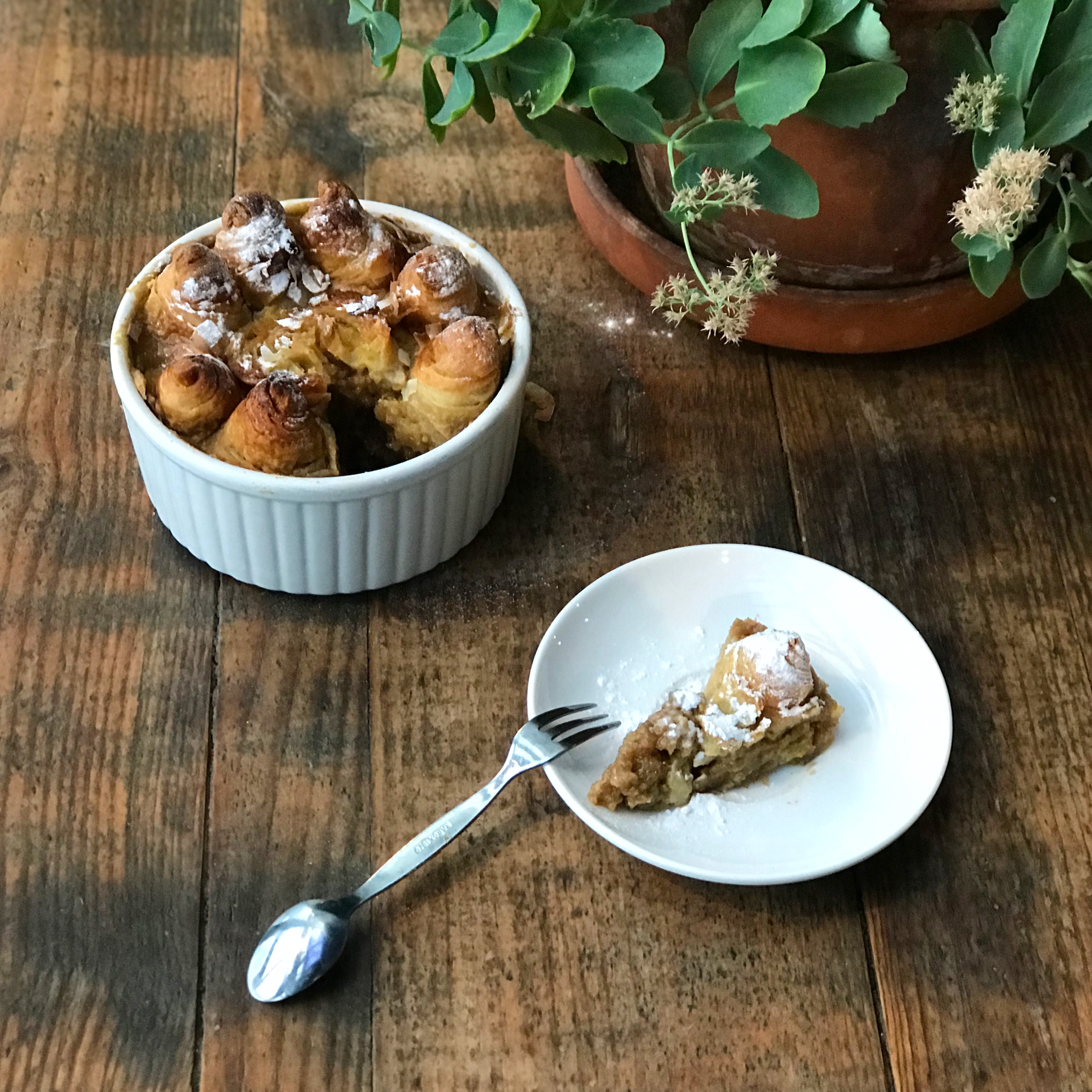 croissant-broodpudding-schuin-voor-vierkant- kliekjescollectief-